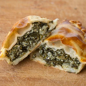 Empanada de ESPINAFRE COM RICOTA